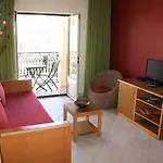 Quinta Pedra Dos Bicos מלון דירות 4*