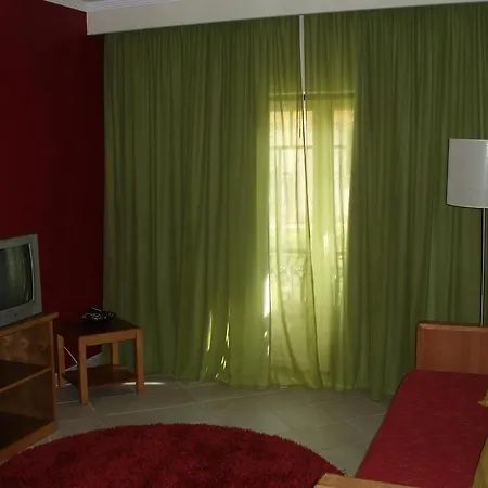 Quinta Pedra Dos Bicos Aparthotel 4*